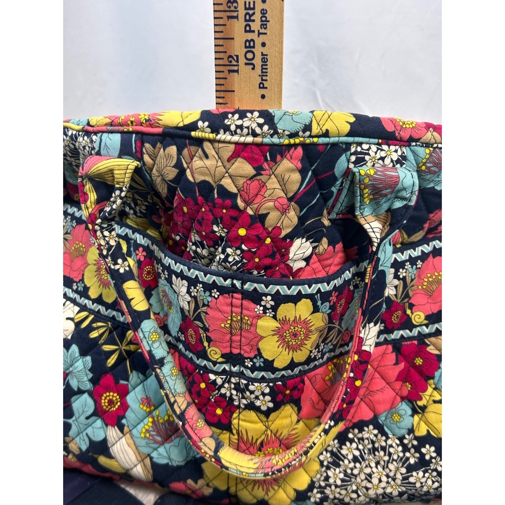 Vera Bradley Duffel Bag Women Large Multicolor Excellent Floral Quilted Travel - Picture 13 of 13